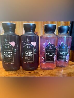 Bath & Body Works I Scream Float & Wicked Vanilla Woods Body Wash set of 4. New